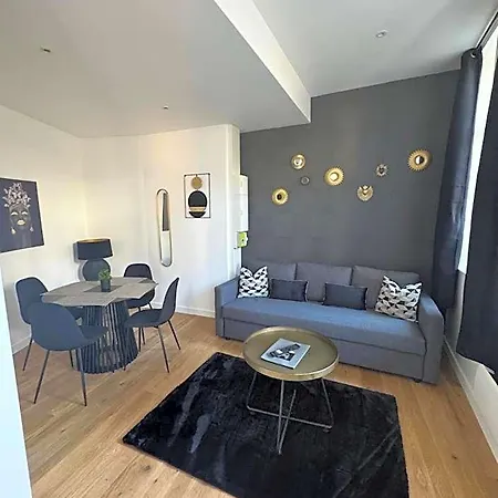 Victorias House