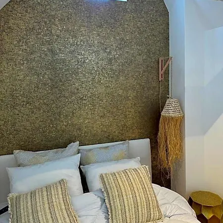 Victorias House Апарт-отель 3*